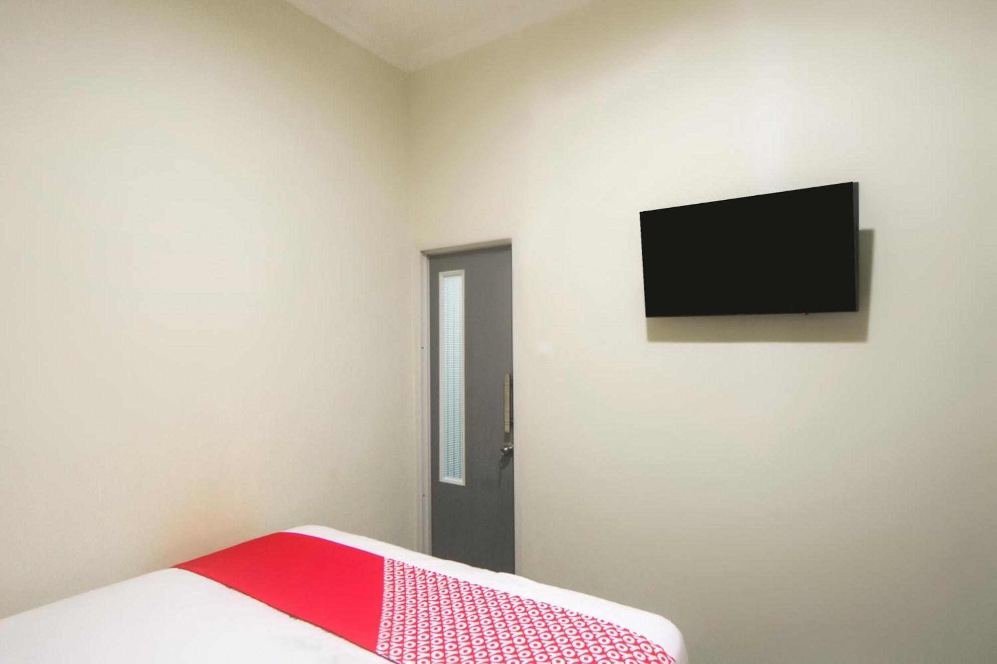 Super Oyo 3354 Homia Residence Mencil المظهر الخارجي الصورة