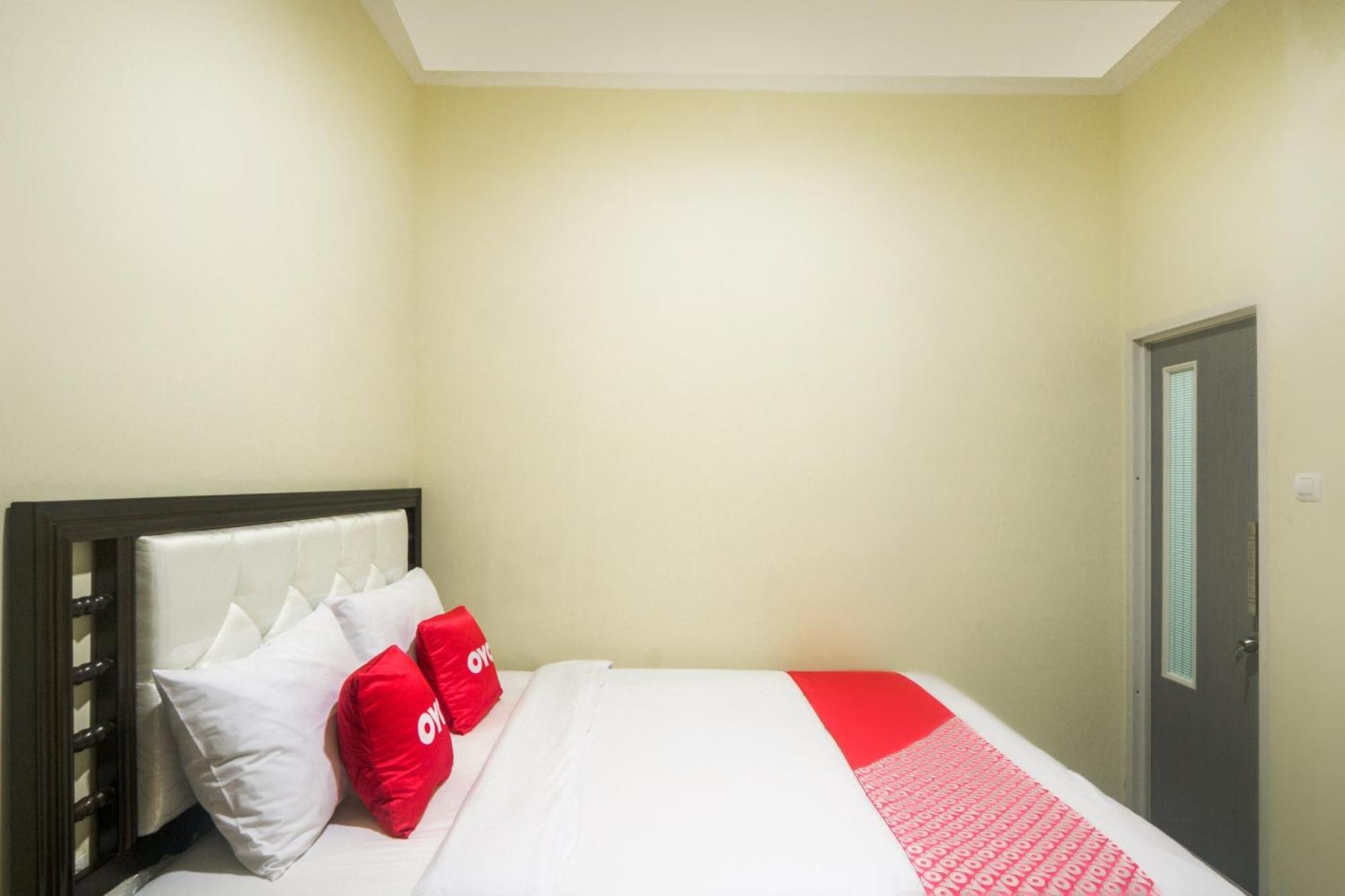 Super Oyo 3354 Homia Residence Mencil المظهر الخارجي الصورة
